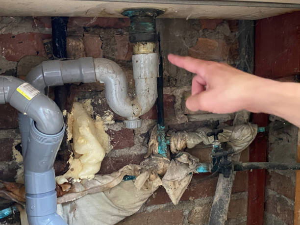 Local water damage restoration in CA